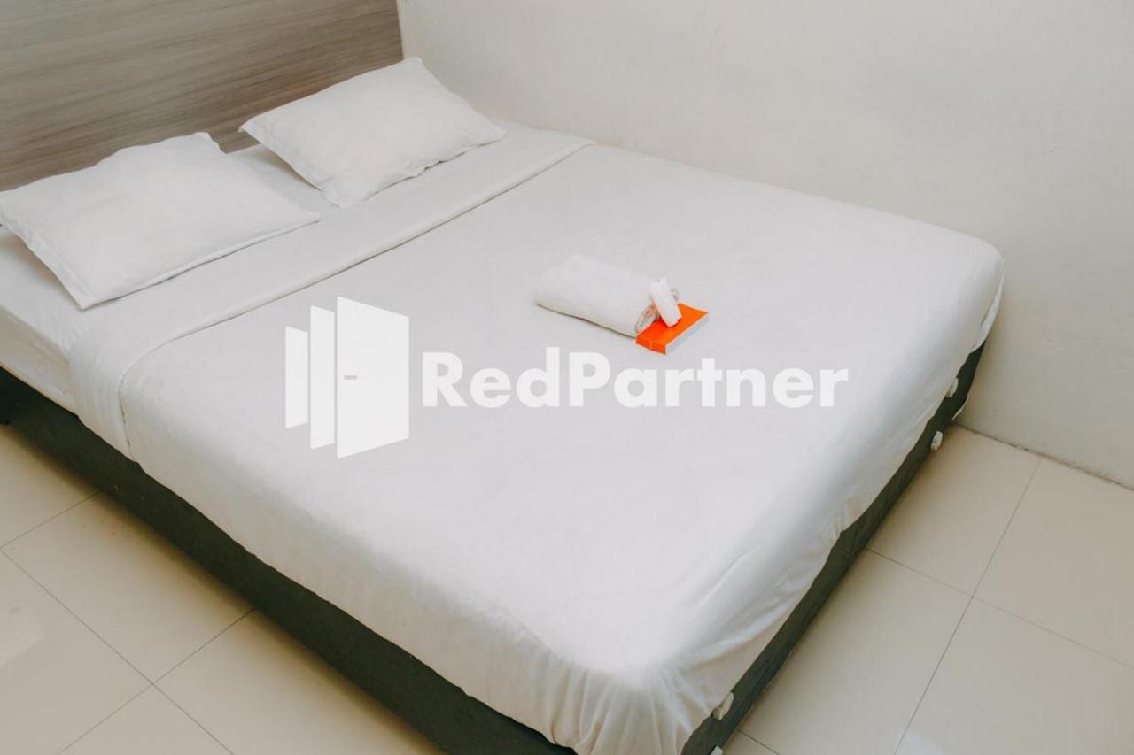 We Stay Residence Redpartner Surabaya Exterior foto